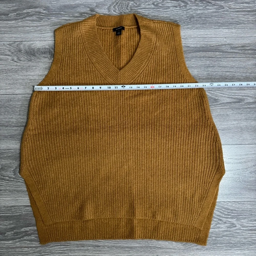Halogen Men Brown V-Neck‎ Sleeveless Vest Sweater Size 1 / XL